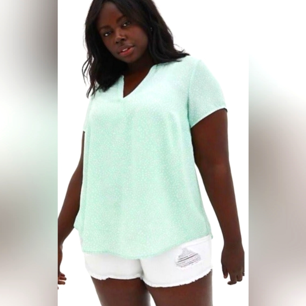 Torrid Green Dot Georgette Hi-Lo Blouse (3X)